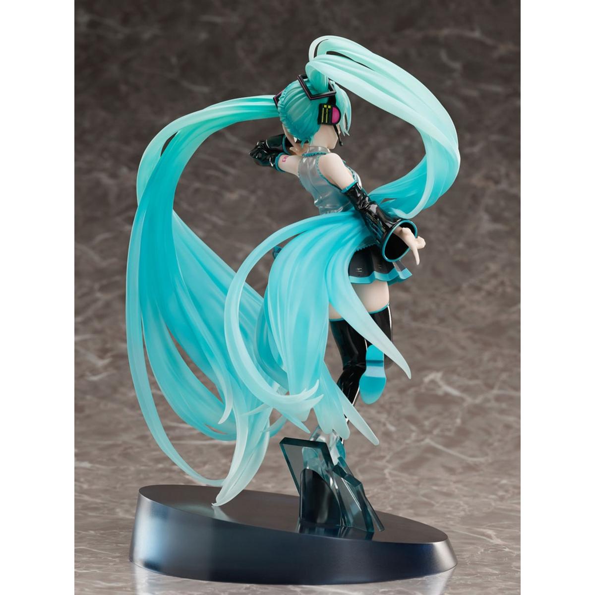 Hatsune Miku Chronicle Ver. 1/7 scale figure with twin-tails and microphone, wearing her original outfit in a dynamic pose.