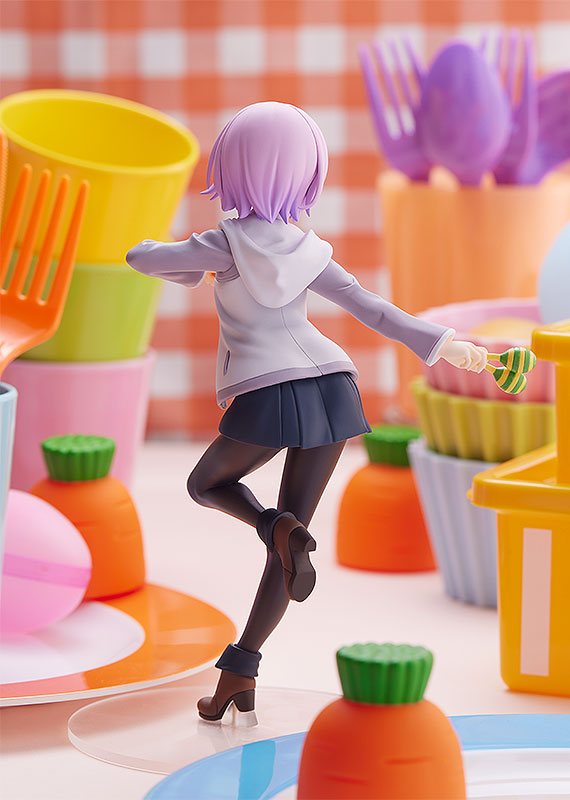 Mash Kyrielight Pop Up Parade figure with cheerful pose and casual outfit from Fate/Grand Carnival.