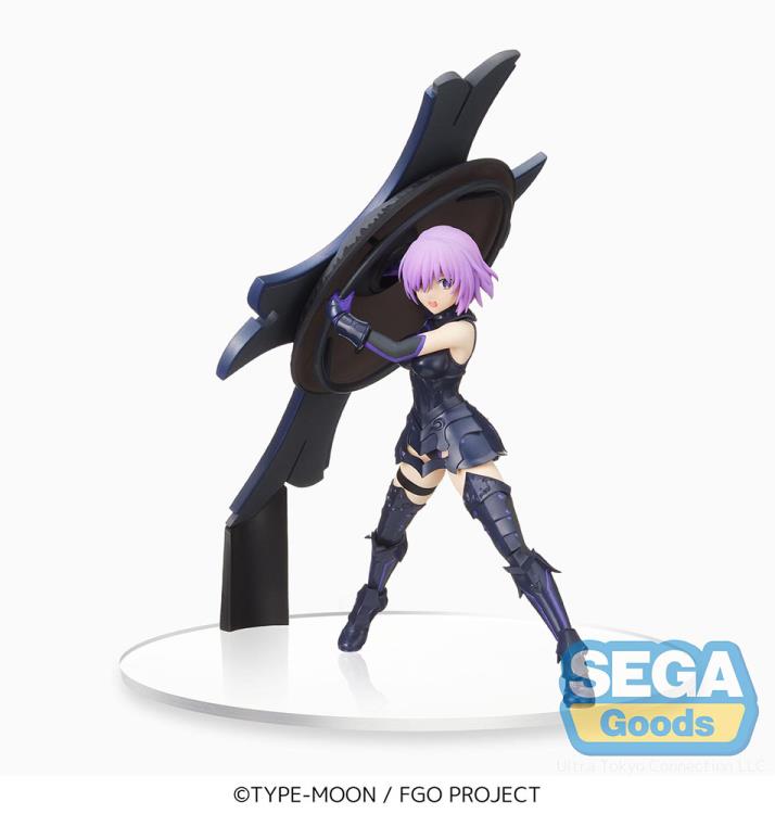  Mash Kyrielight figure holding her shield, dynamic battle-ready stance from Fate/Grand Order.