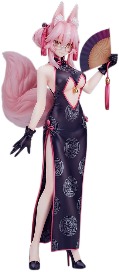  Tamamo Vitch Koyanskaya figure in a red China dress, holding a fan, from Fate/Grand Order by Flare.