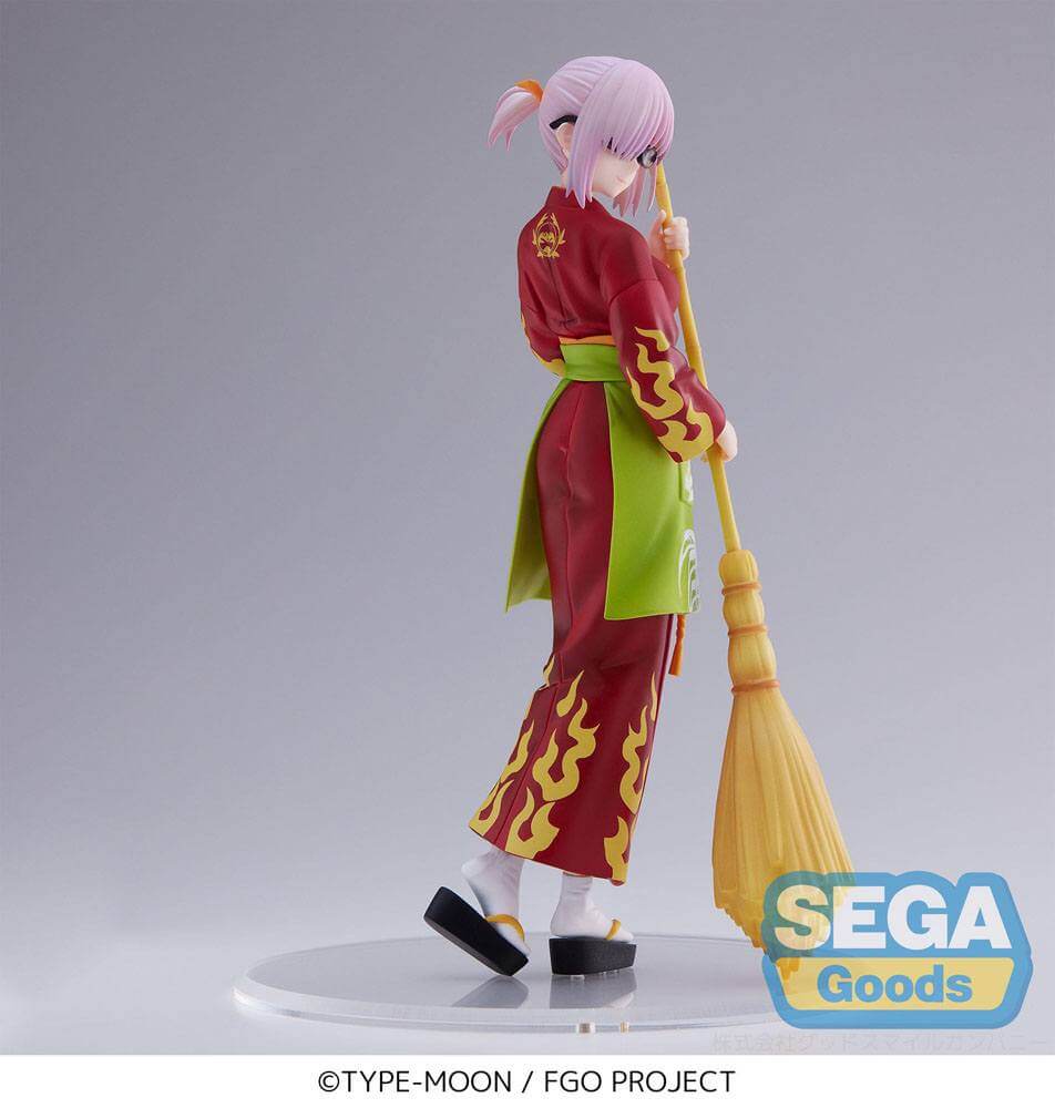 Mash Kyrielight SPM figure from Fate/Grand Order, posed with kimono and cleaning brush.