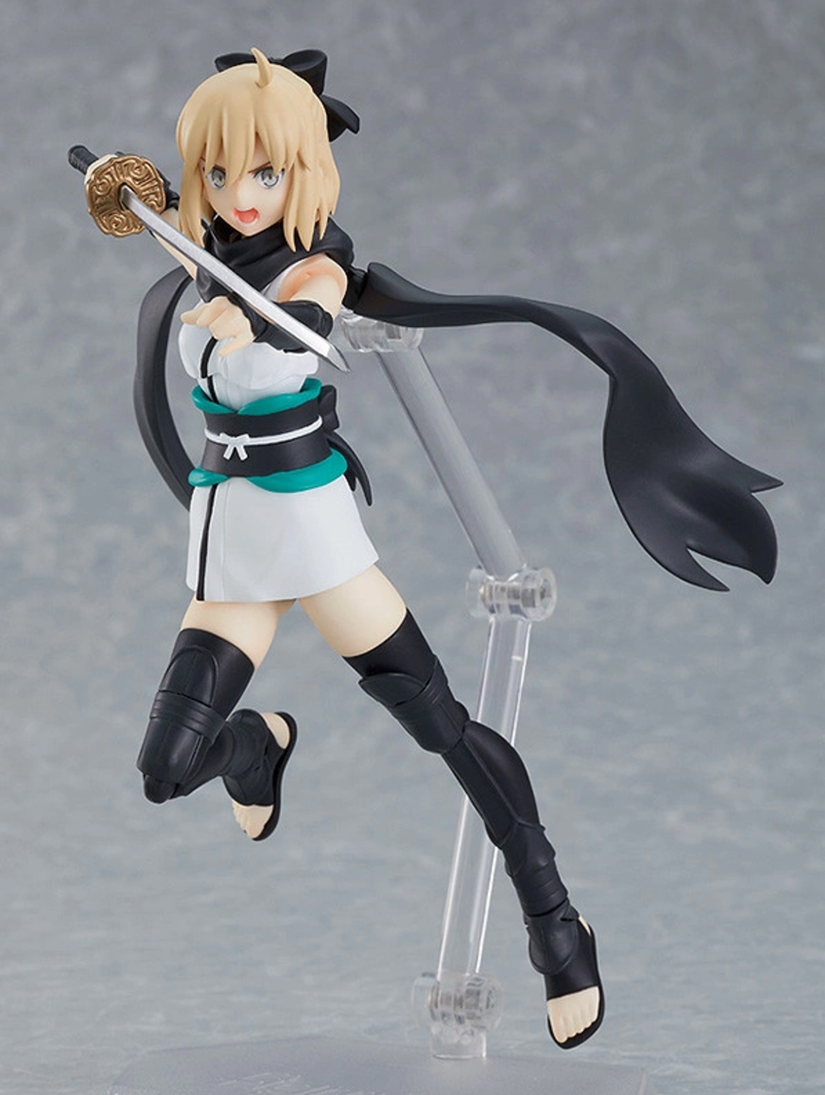 Okita Souji Figma figure in Ascension outfit with katana, fully poseable from Fate/Grand Order.

