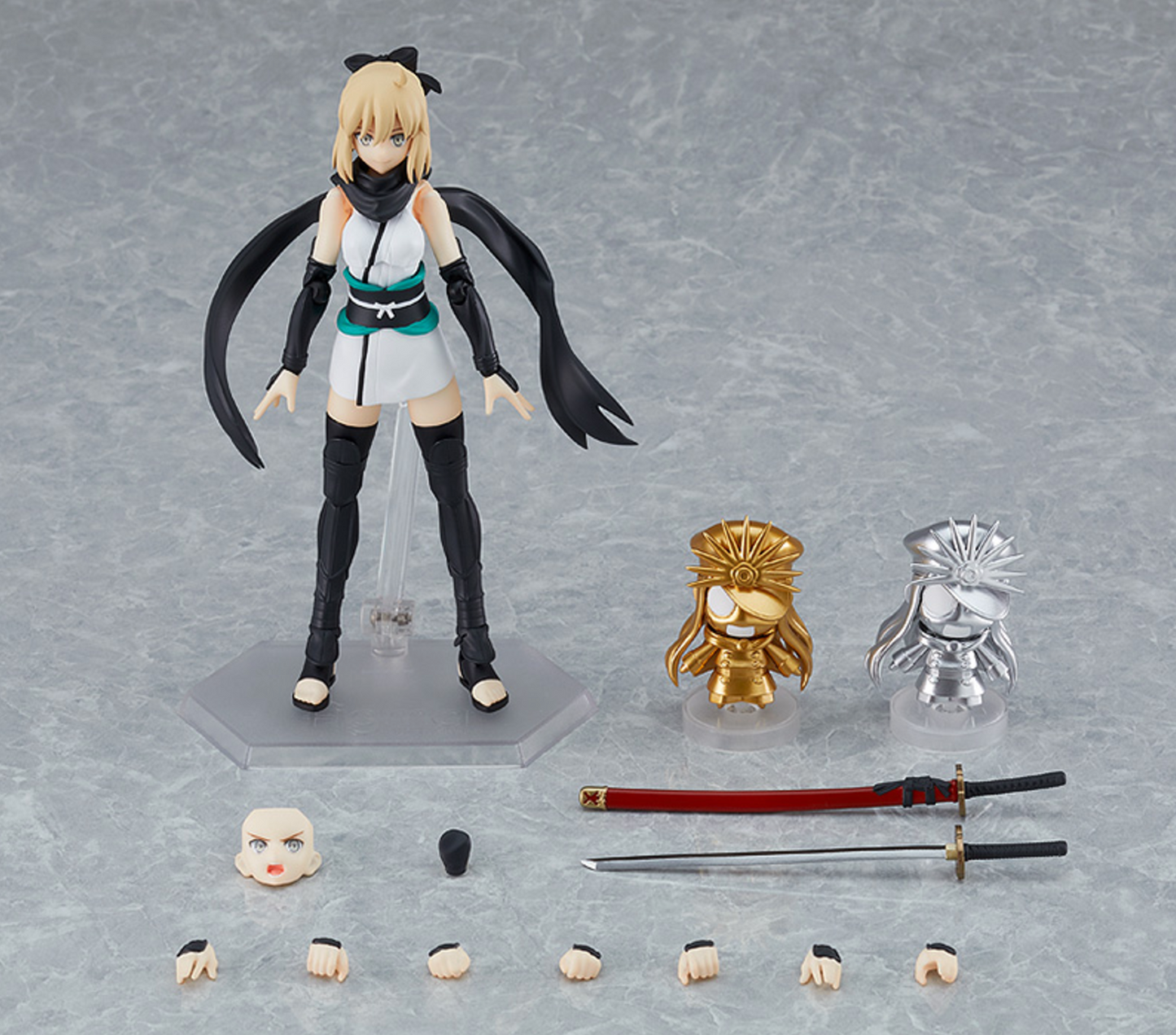 Saber Okita Souji figma in standard outfit with sword, articulated figure with dynamic accessories.