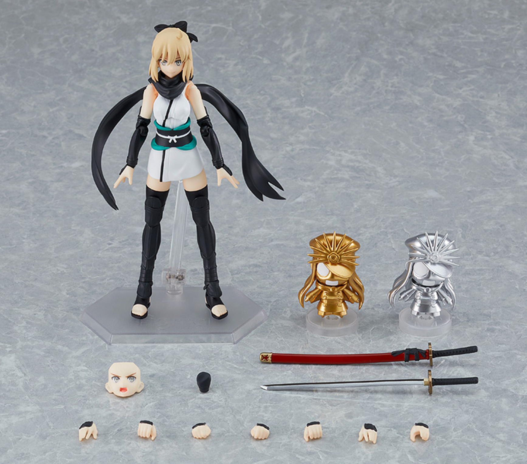 Saber Okita Souji figma in standard outfit with sword, articulated figure with dynamic accessories.
