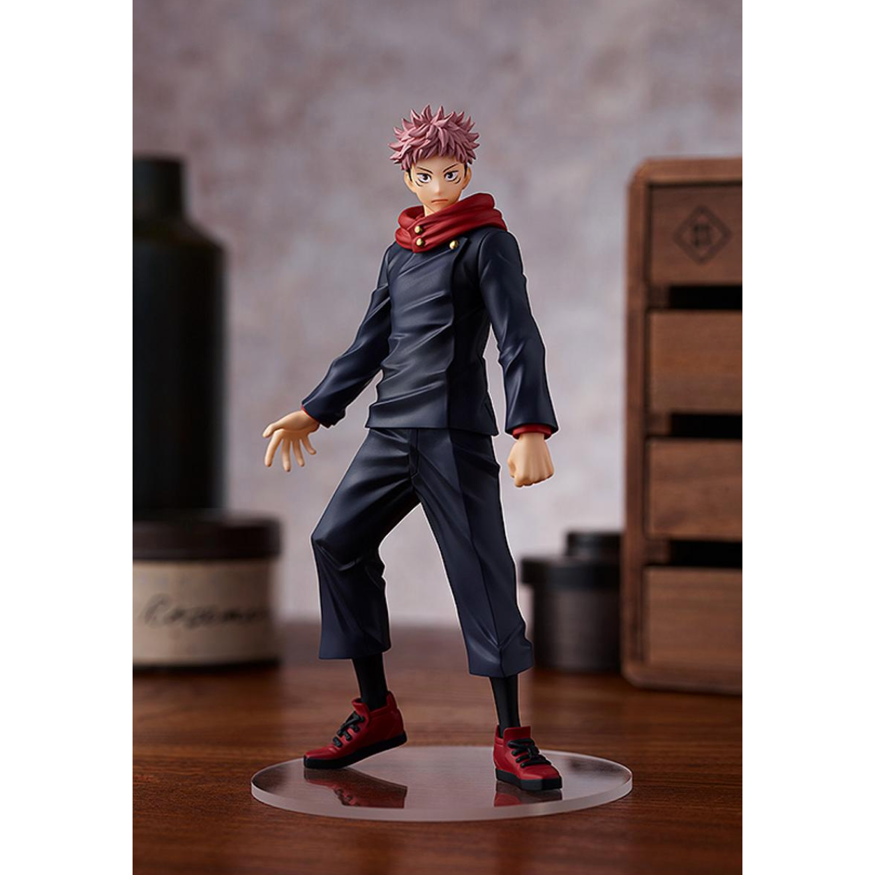 Jujutsu Kaisen Yuji Itadori Pop Up Parade Figure by Good Smile Company, featuring Yuji in a determined standing pose with intricate detailing