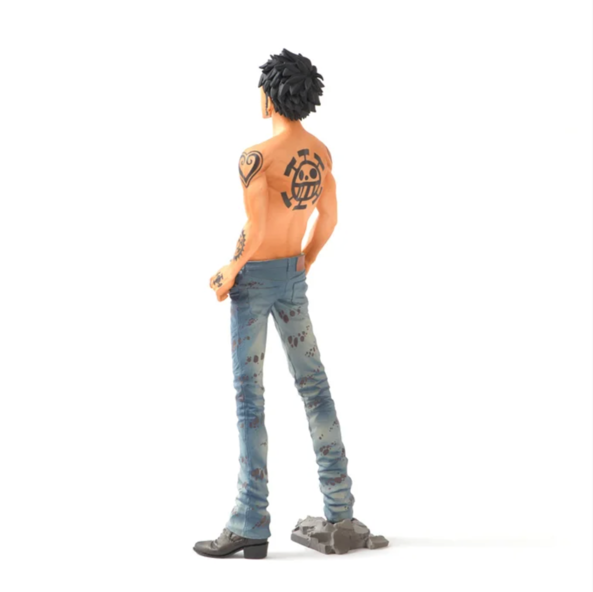 ONE PIECE Trafalgar.Law Figure (King of Artist) collectible at Mini Akihabara