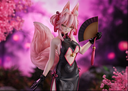  Tamamo Vitch Koyanskaya figure in a red China dress, holding a fan, from Fate/Grand Order by Flare.