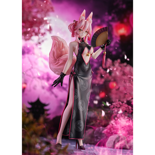 Tamamo Vitch Koyanskaya figure in a red China dress, holding a fan, from Fate/Grand Order by Flare.